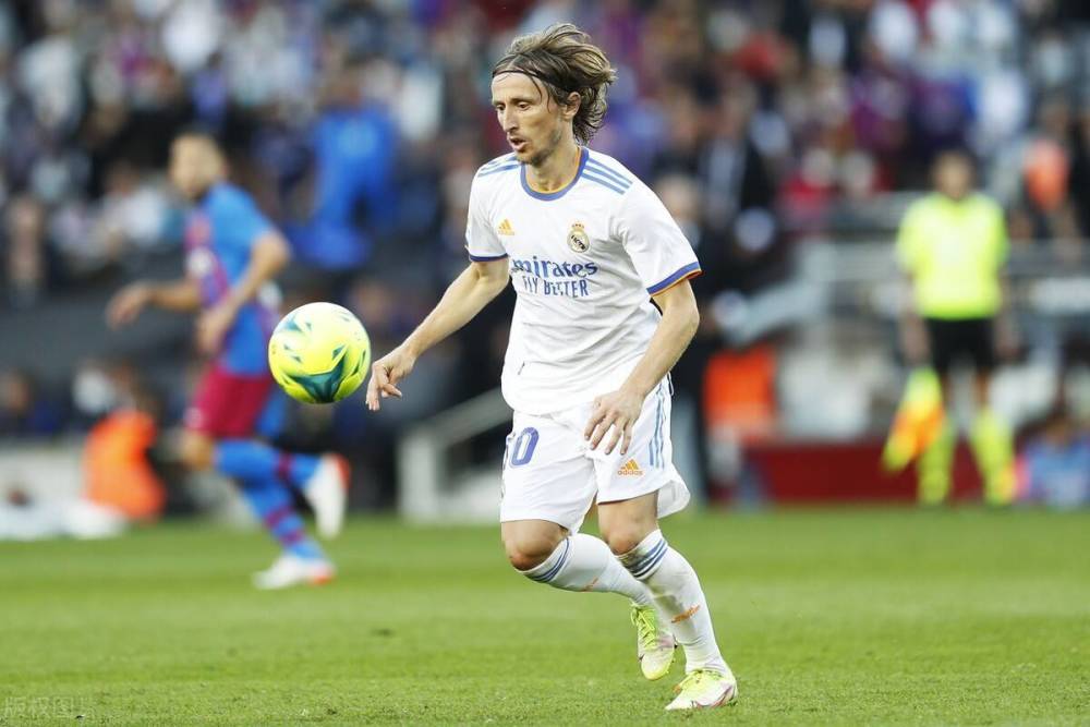 “强援”就位，穆西亚拉有望本周回归