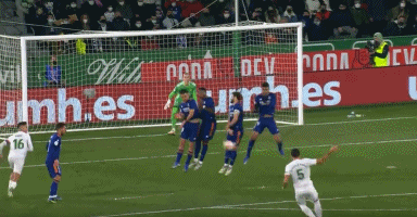 休斯顿太空人王牌投手兰斯·麦卡勒斯接受 TJ 手术