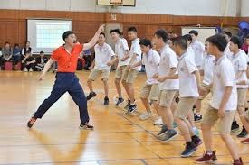 皇马本泽马关键时刻进球锁定胜利