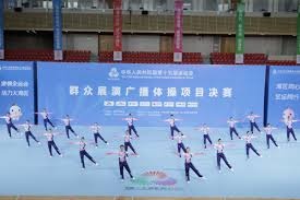 松坂大辅代表日本队出战 WBC，凭借极具欺骗性的指叉球统治了大赛舞台